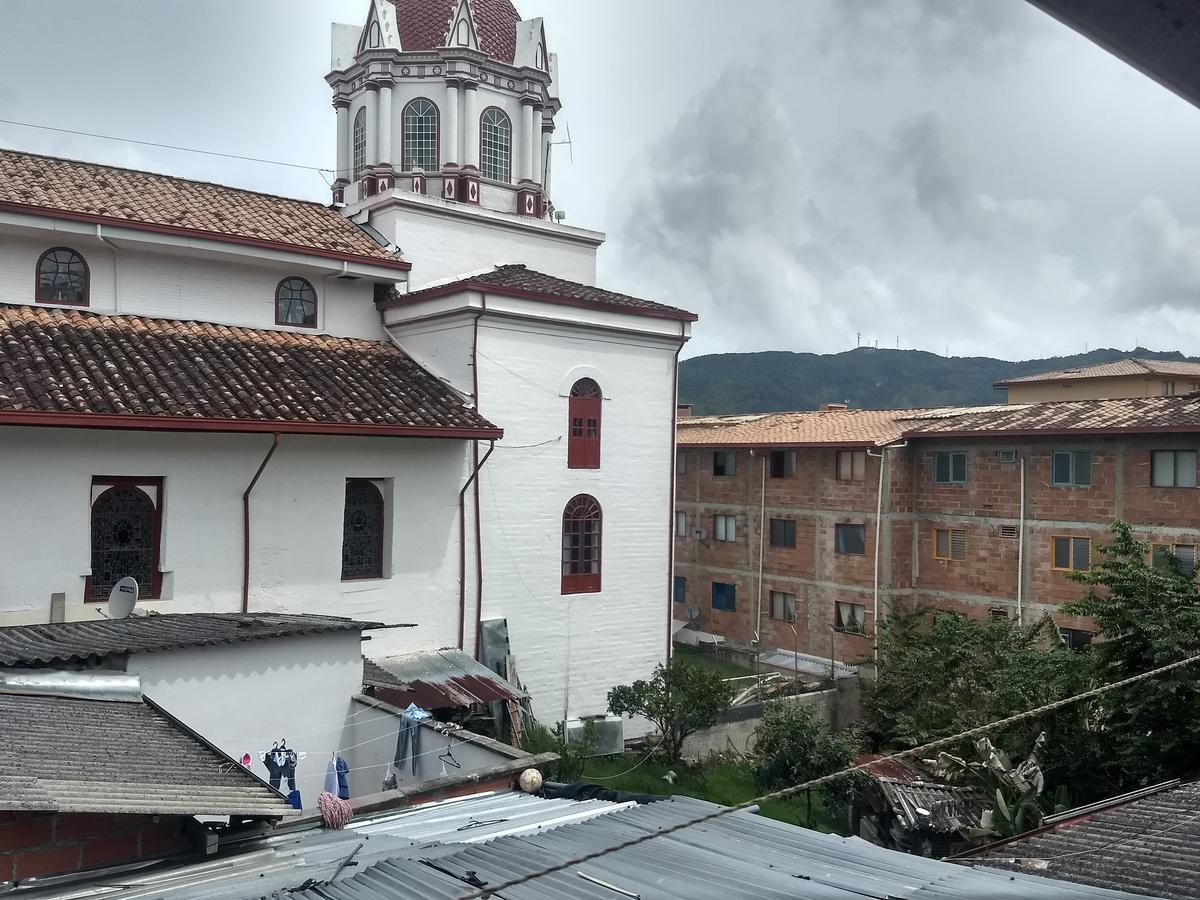 Hostel El Encanto Guatape Luaran gambar