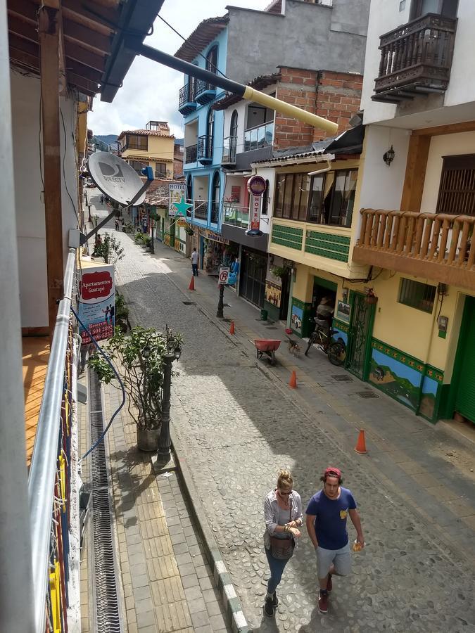 Hostel El Encanto Guatape Luaran gambar